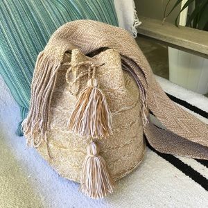 Brand New! Wayuu Tribe Chila Bag - large